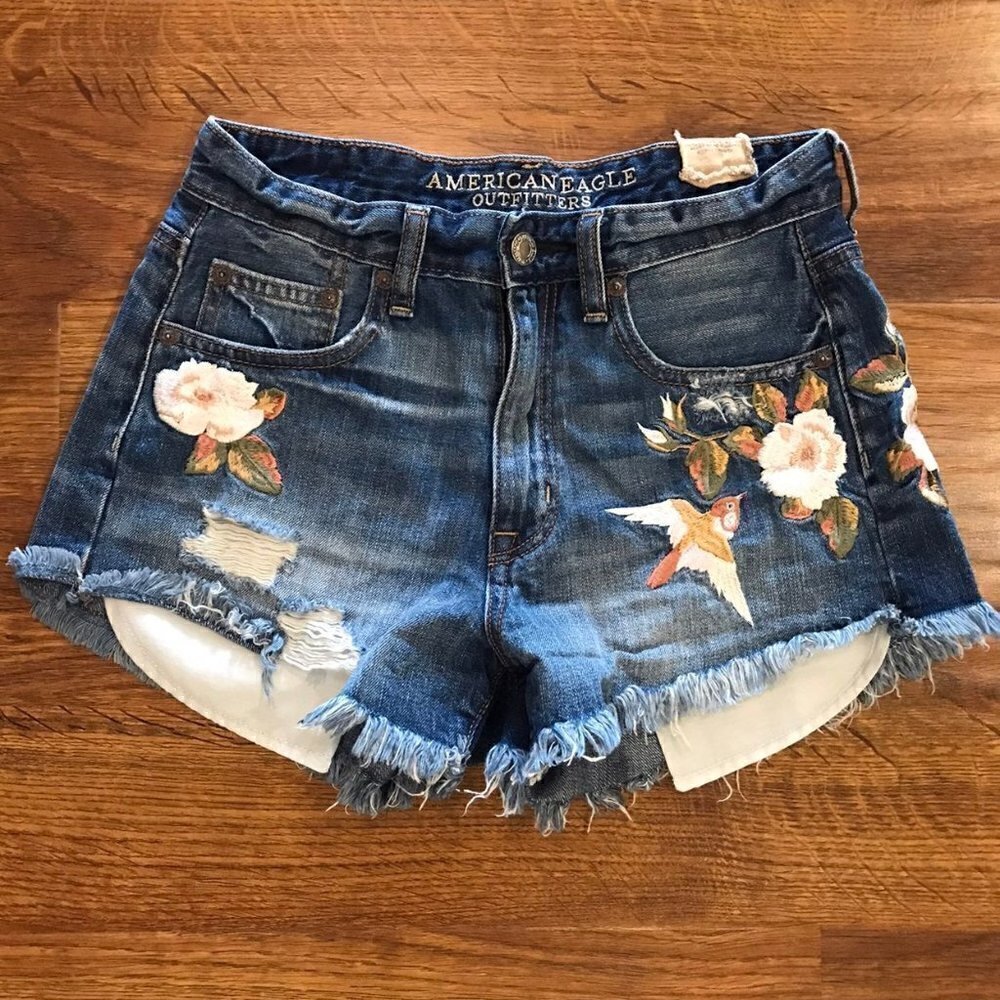 American Eagle festival hi rise Shorts